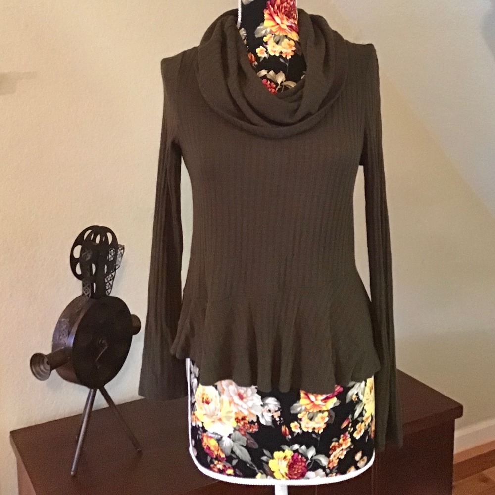 NWOT Maeve for Anthropologie green cowl neck top